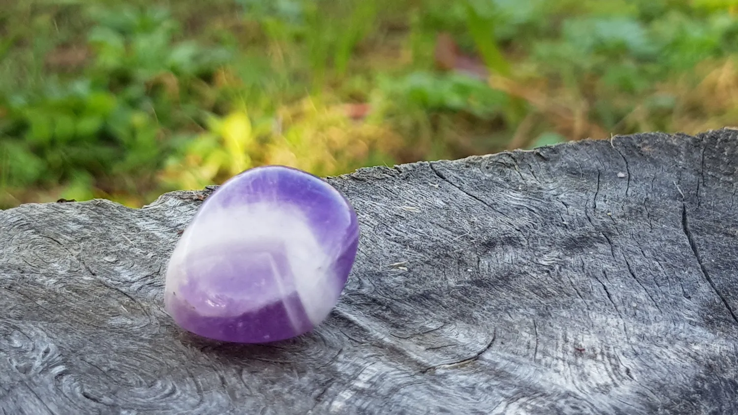 La Fenice Indaco Ametista pietra naturale viola