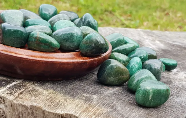 La Fenice Indaco Fuchsite Verde pietra burattata