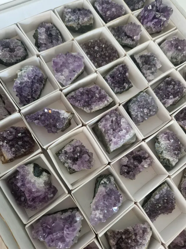 La Fenice Indaco Ametista mini drusa grezza pietra naturale viola